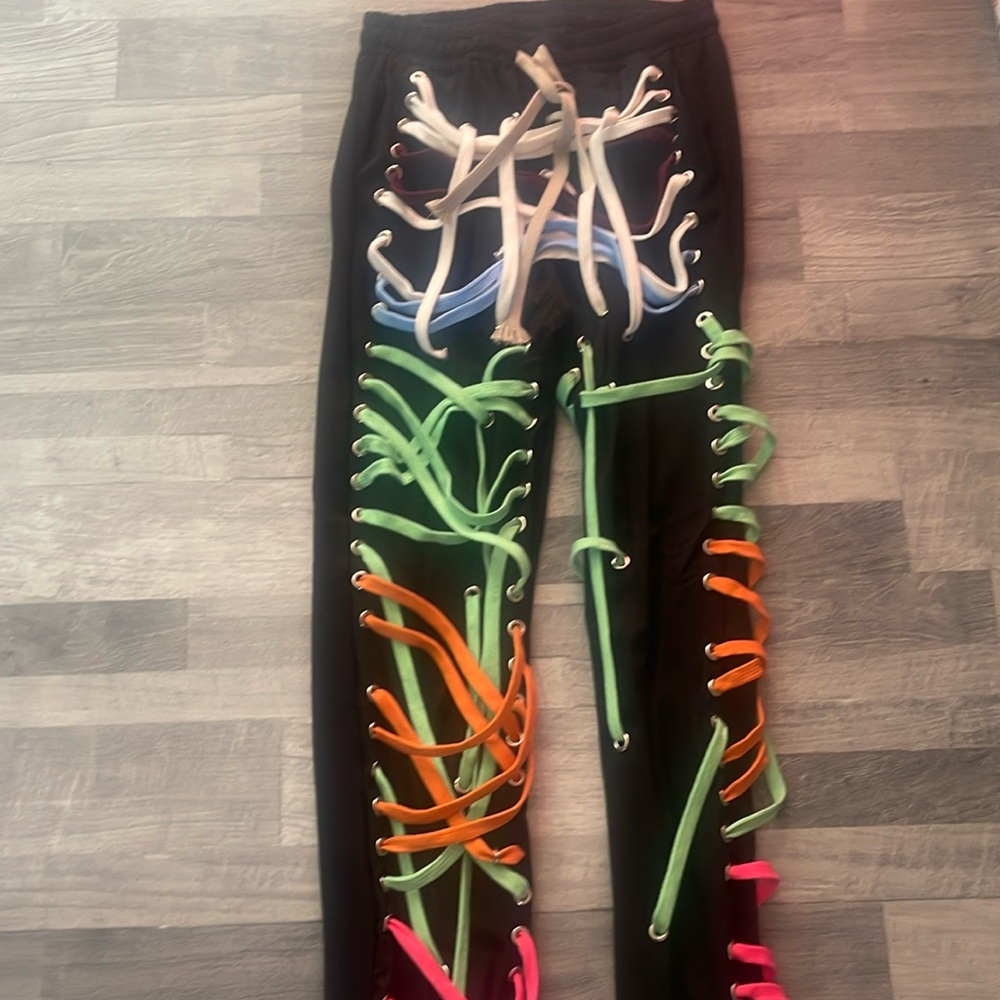 xl shoe pants . Really cool.